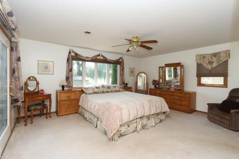 718 S Riverside Dr, Mchenry, IL 60050 photo 13