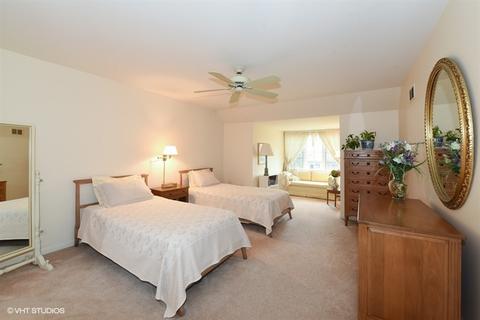49 Pine Tree Ln, Burr Ridge, IL 60527 photo 13
