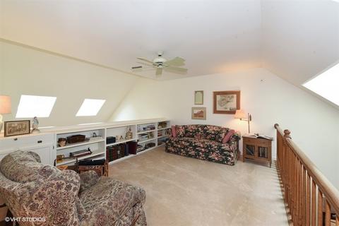 49 Pine Tree Ln, Burr Ridge, IL 60527 photo 10