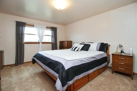 2858 E Pine Dr, Crete, IL 60417 photo 9