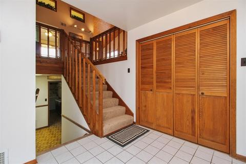 2858 E Pine Dr, Crete, IL 60417 photo 2