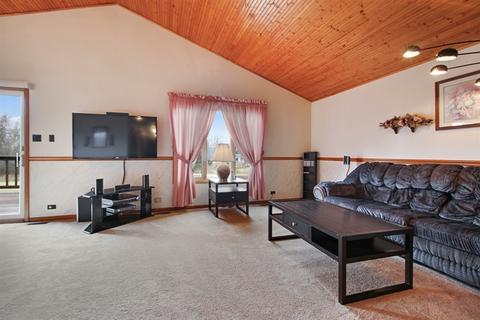 2858 E Pine Dr, Crete, IL 60417 photo 3