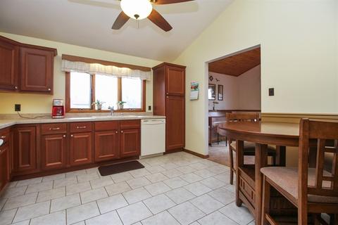 2858 E Pine Dr, Crete, IL 60417 photo 7
