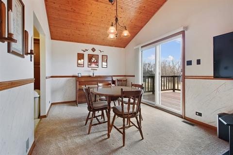 2858 E Pine Dr, Crete, IL 60417 photo 5