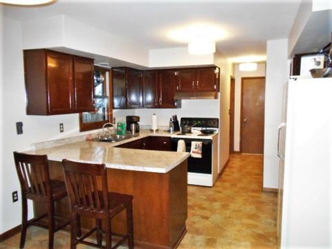 3021 7th St, Peru, IL 61354 photo 3