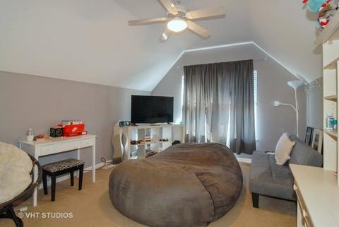 1076 E 4th St, Aurora, IL 60502 photo 15