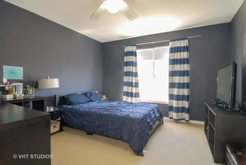 1076 E 4th St, Aurora, IL 60502 photo 13