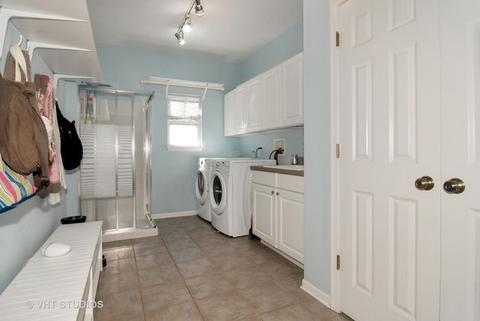 1076 E 4th St, Aurora, IL 60502 photo 21