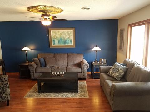 902 E 19th St, Sterling, IL 61081 photo 3