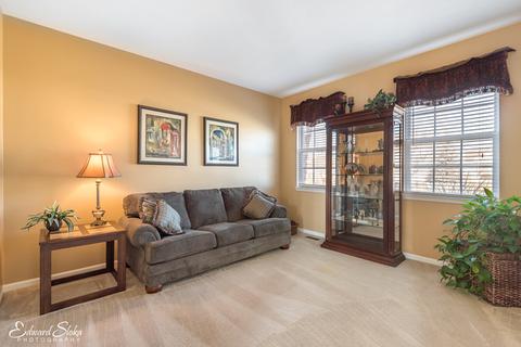 2009 Olde Mill Ln, Mchenry, IL 60050 photo 3