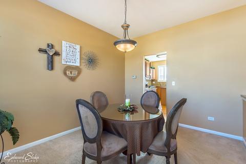 2009 Olde Mill Ln, Mchenry, IL 60050 photo 4