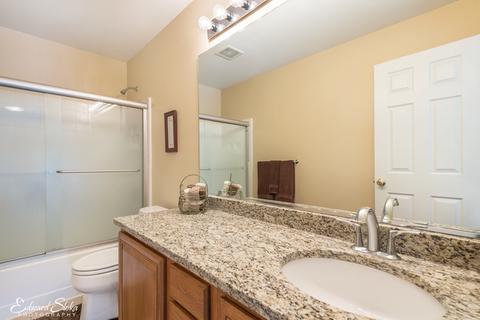2009 Olde Mill Ln, Mchenry, IL 60050 photo 14