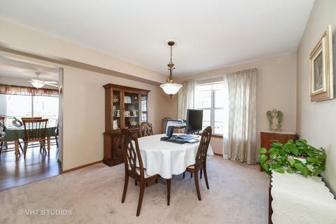 860 Baltusrol Dr, Elgin, IL 60123 photo 5