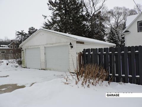 300 E South St, Dwight, IL 60420 photo 3