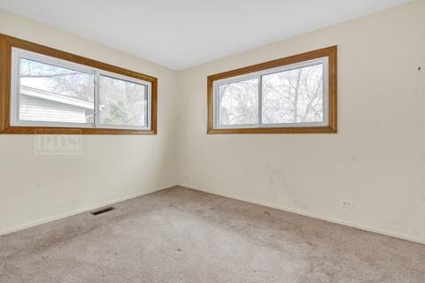 3903 Bluebird Ln, Rolling Meadows, IL 60008 photo 15