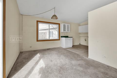 3903 Bluebird Ln, Rolling Meadows, IL 60008 photo 6