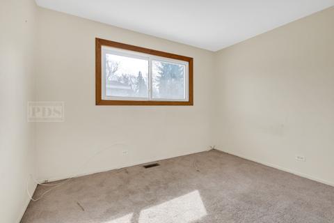 3903 Bluebird Ln, Rolling Meadows, IL 60008 photo 10