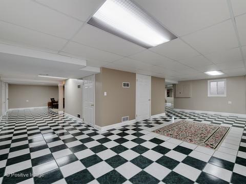 157 Chaucer Ct, Willowbrook, IL 60527 photo 23