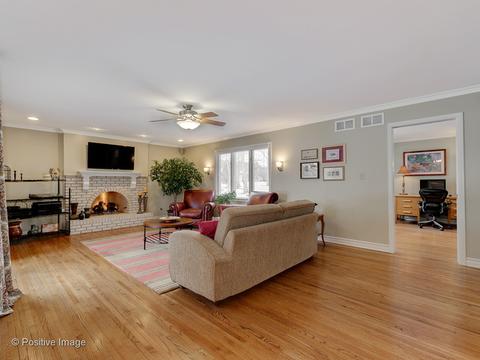 157 Chaucer Ct, Willowbrook, IL 60527 photo 10