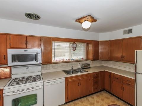 3 E Stonegate Dr, Prospect Heights, IL 60070 photo 7