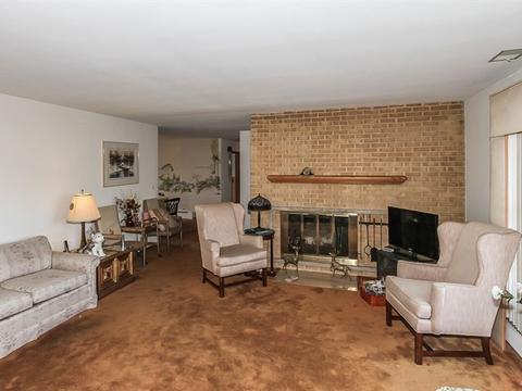 3 E Stonegate Dr, Prospect Heights, IL 60070 photo 4