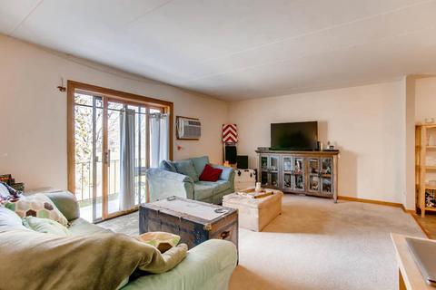 114 E Bailey Rd #G, Naperville, IL 60565 photo 2