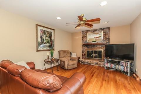 548 Hawthorne Ave, Bartlett, IL 60103 photo 16
