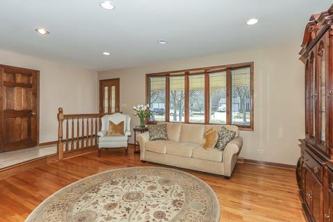 548 Hawthorne Ave, Bartlett, IL 60103 photo 9