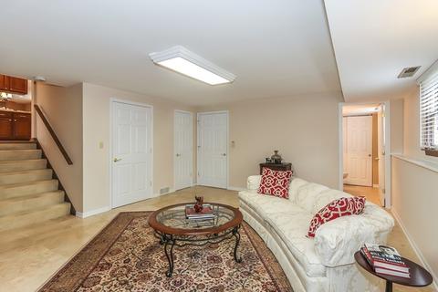548 Hawthorne Ave, Bartlett, IL 60103 photo 19