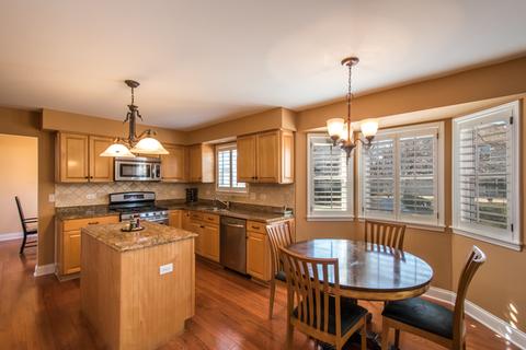 1530 Derby Ln, Bartlett, IL 60103 photo 4