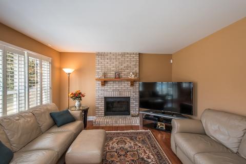 1530 Derby Ln, Bartlett, IL 60103 photo 9