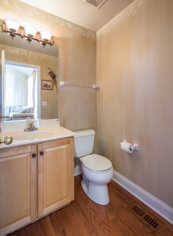 1530 Derby Ln, Bartlett, IL 60103 photo 15