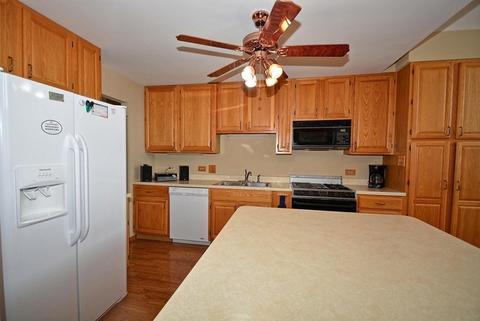 285 Frederick Ct, Hoffman Estates, IL 60169 photo 7