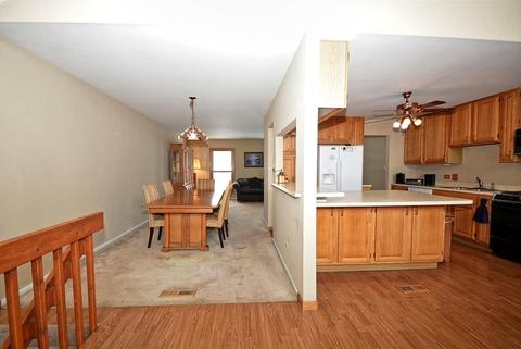 285 Frederick Ct, Hoffman Estates, IL 60169 photo 14