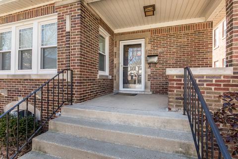 1326 Monroe St, Evanston, IL 60202 photo 2
