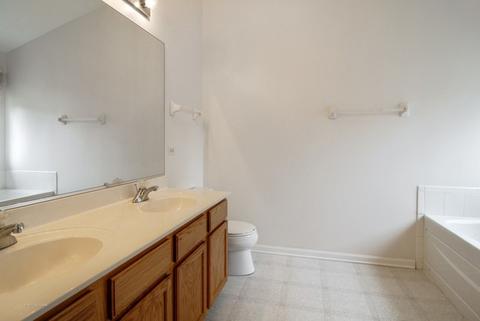 2561 Wydown Ln, Aurora, IL 60502 photo 12