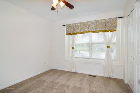 2561 Wydown Ln, Aurora, IL 60502 photo 15