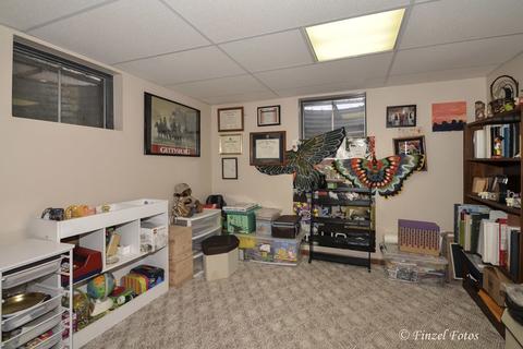 610 N Airlite St, Elgin, IL 60123 photo 16