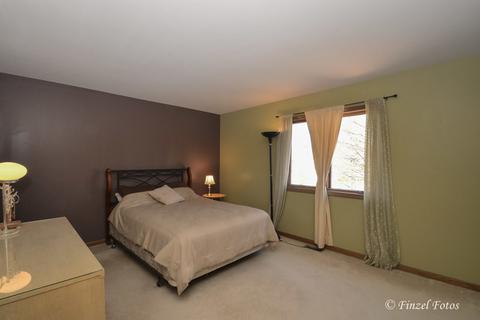 610 N Airlite St, Elgin, IL 60123 photo 9