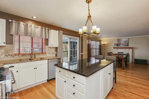 1362 Branden Ln, Bartlett, IL 60103 photo 6