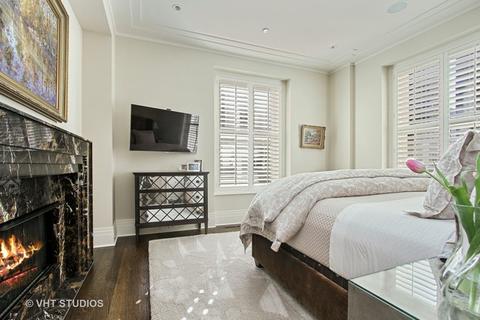 159 E Walton Pl #13D, Chicago, IL 60611 photo 9