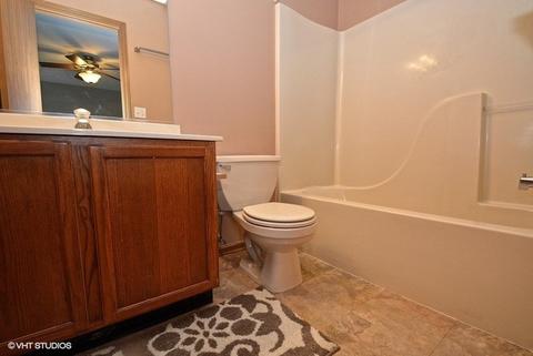 4208 Rivertowne Ct, Plainfield, IL 60586 photo 12