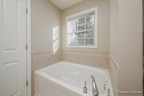 1740 Pershing Ave, Wheaton, IL 60189 photo 15