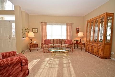 1020 Par Dr, Algonquin, IL 60102 photo 4
