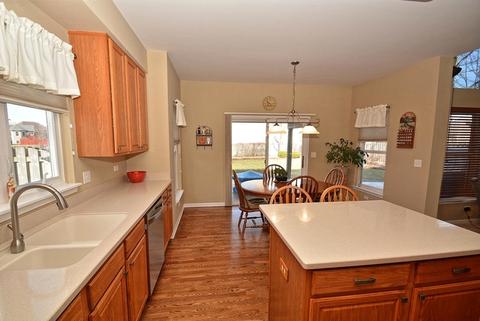1020 Par Dr, Algonquin, IL 60102 photo 10