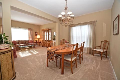 1020 Par Dr, Algonquin, IL 60102 photo 5