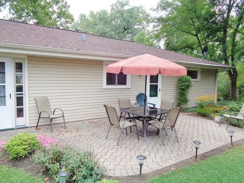 2001 Paddock Ct, Wheaton, IL 60187 photo 15