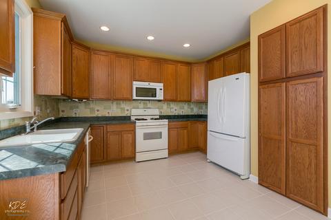 2410 Brookridge Dr, Plainfield, IL 60586 photo 7
