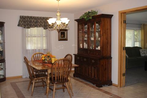 809 Gary Ave, Aurora, IL 60506 photo 5