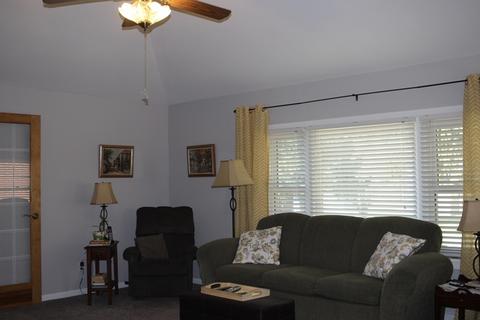 809 Gary Ave, Aurora, IL 60506 photo 12